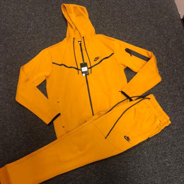 Nike Tech Fleece Windrunner Yellow